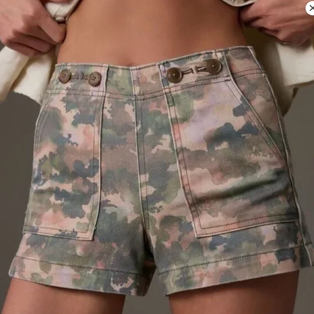 Anthropologie PILCRO Camouflage Women Shorts Sz 28 Pristine!